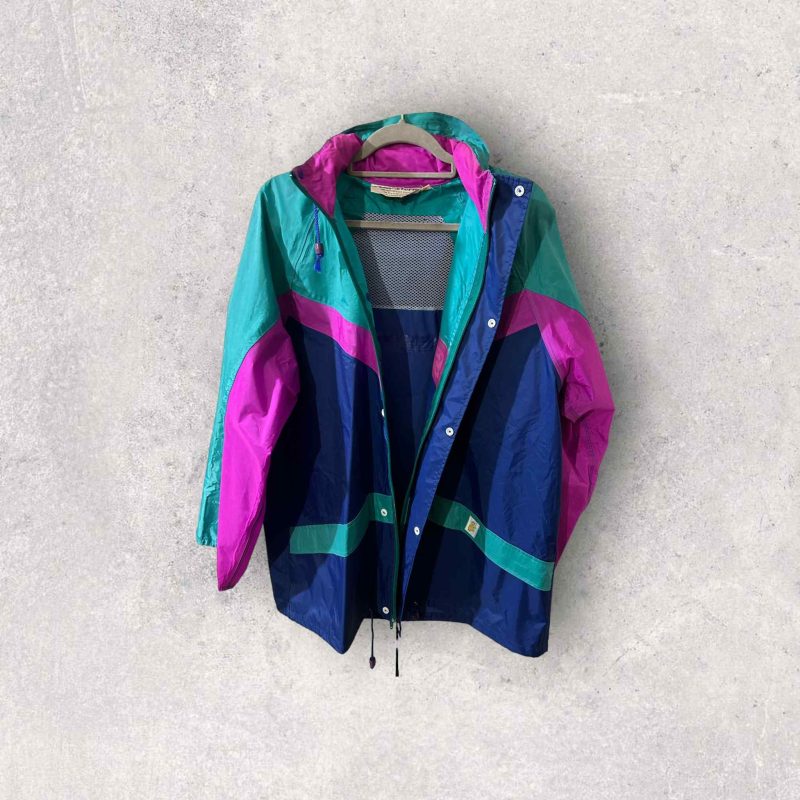 Vintage retro style raincoat - Image 2